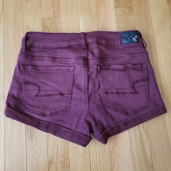 AEO Hi Rise Maroon Shorts - Picture 3 of 7
